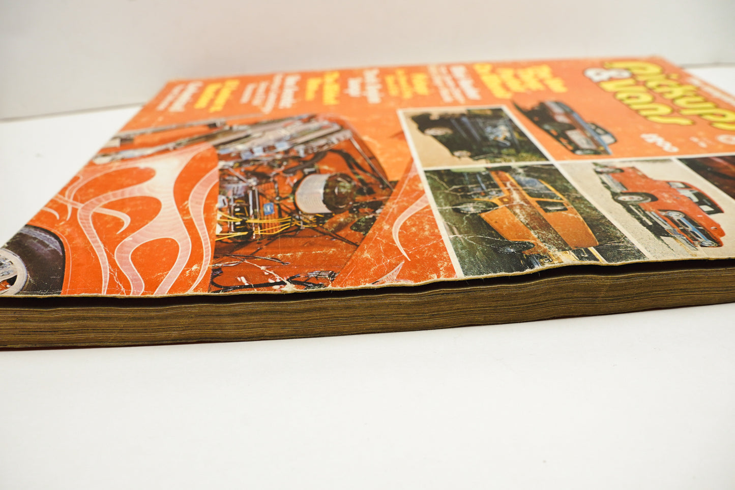 The Complete Book of Pickups & Vans 1972