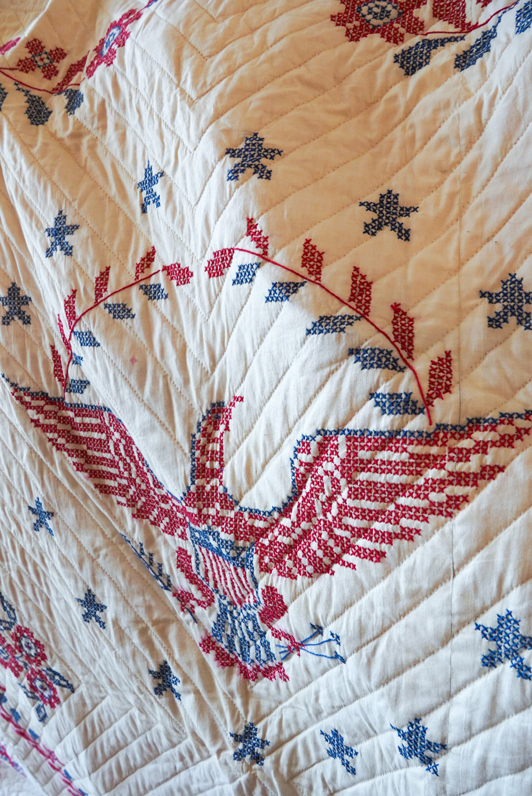 Vintage 70s Patriotic Cross-Stitch Bicentennial Americana Handmade Quilt 81x94
