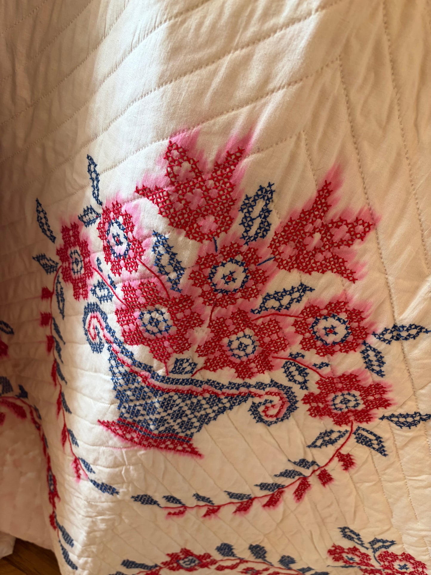 Vintage 70s Patriotic Cross-Stitch Bicentennial Americana Handmade Quilt 81x94