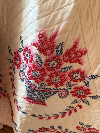 Vintage 70s Patriotic Cross-Stitch Bicentennial Americana Handmade Quilt 81x94