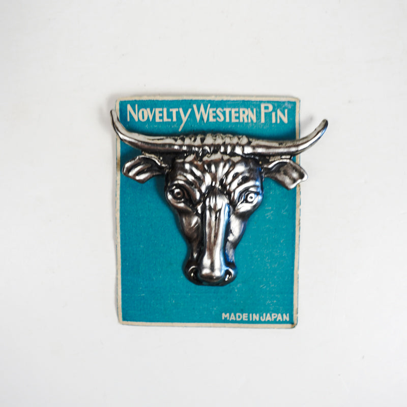 Longhorn Steer Tin Novelty Western Pin Made In Japan on Original Paper Back 40s/50s
