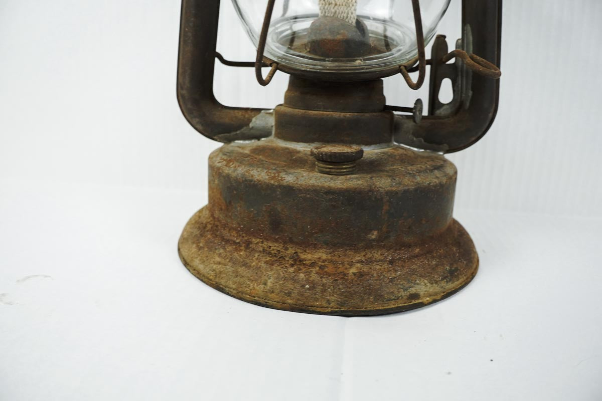 Vtg Triumph No.2 FOC & Co Antique Kerosene Oil Lantern Rusted Metal-missing top