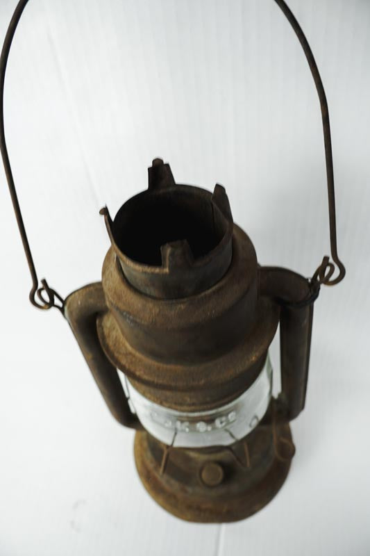 Vtg Triumph No.2 FOC & Co Antique Kerosene Oil Lantern Rusted Metal-missing top
