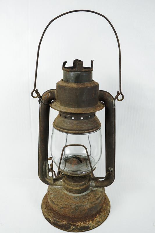 Vtg Triumph No.2 FOC & Co Antique Kerosene Oil Lantern Rusted Metal-missing top