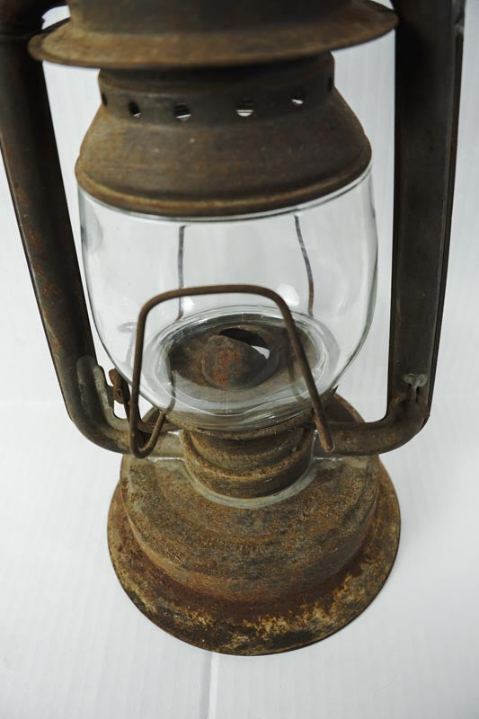 Vtg Triumph No.2 FOC & Co Antique Kerosene Oil Lantern Rusted Metal-missing top