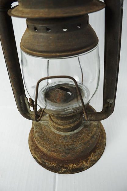 Vtg Triumph No.2 FOC & Co Antique Kerosene Oil Lantern Rusted Metal-missing top
