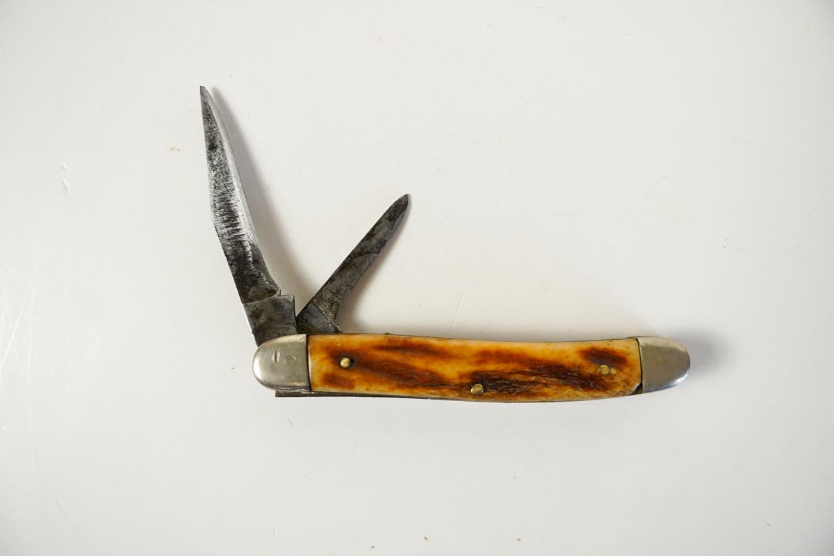 Vintage Sabre 2-Blade 605 Pocket Knife Jigged Japan