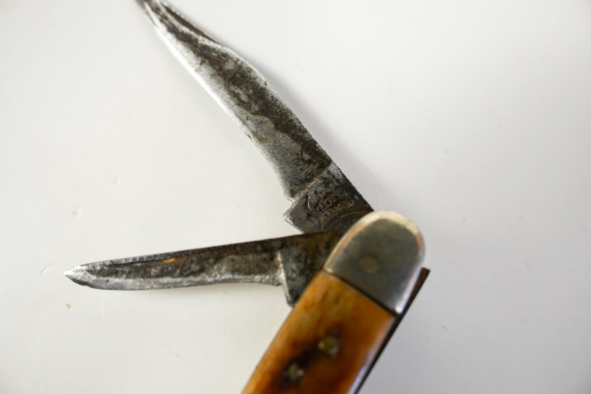 Vintage Sabre 2-Blade 605 Pocket Knife Jigged Japan