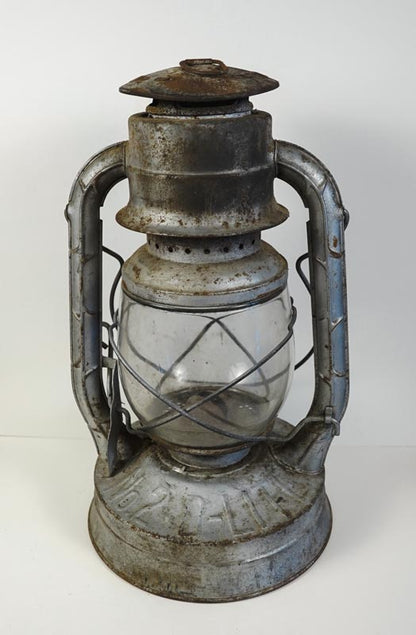 Antique Dietz No. 2 Lite Karosene Oil Railroad/Barn Lantern Grey Metal