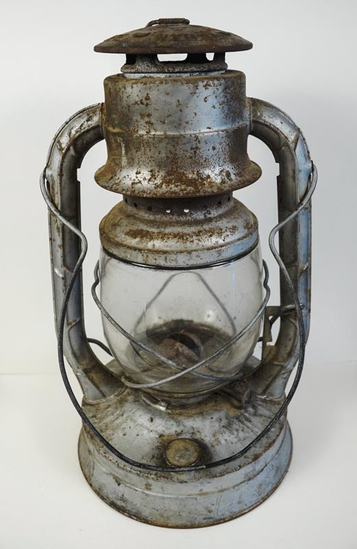 Antique Dietz No. 2 Lite Karosene Oil Railroad/Barn Lantern Grey Metal