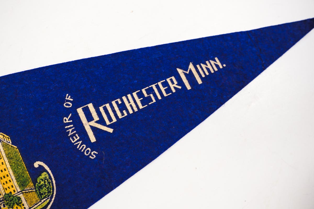 Vtg 1950s Souvenir of Rochester, Minnesota Small Blue Felt Pennant "The Clinic" 11in