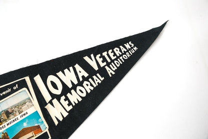 1950's Des Moines Iowa Veterans Memorial Auditorium Postcard Felt Pennant 19in