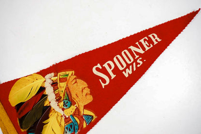 Vtg 1950s Spooner, Wis. Indian Chief Red Felt Souvenir Pennant w/ Feathers 11in
