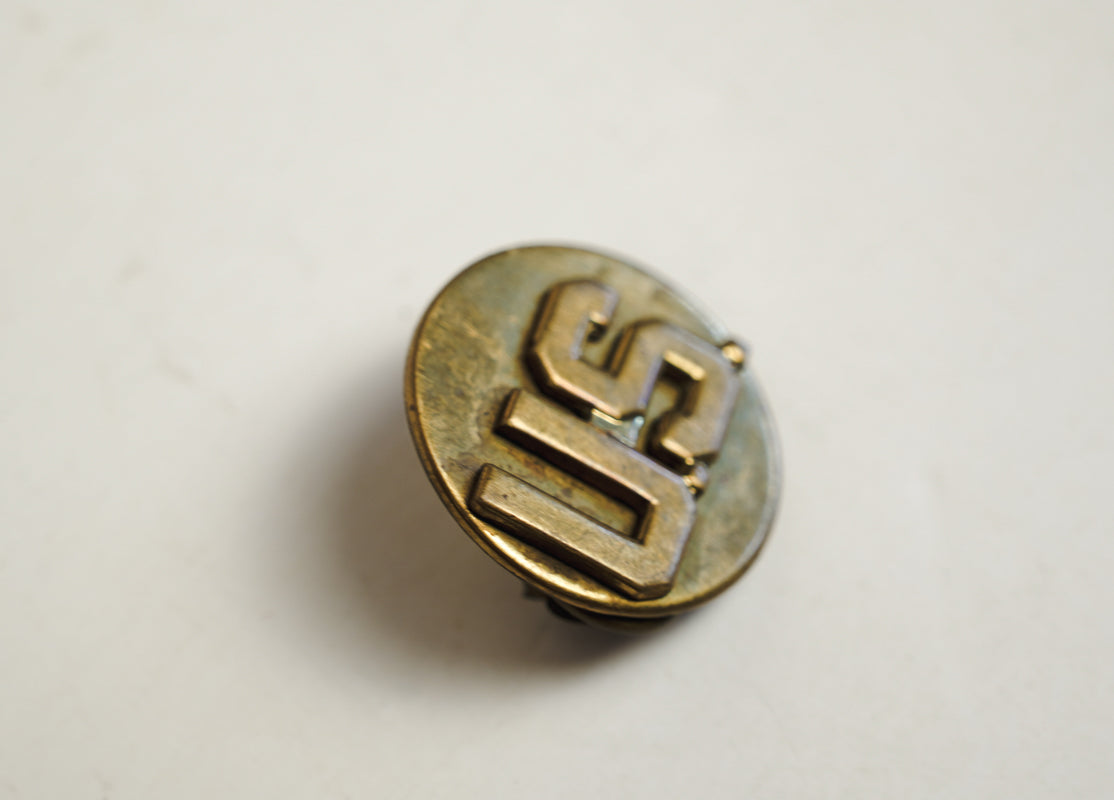 Army WW2 Military Round U.S. Brass Pin Gold Tone Collar Disc Lapel Pin