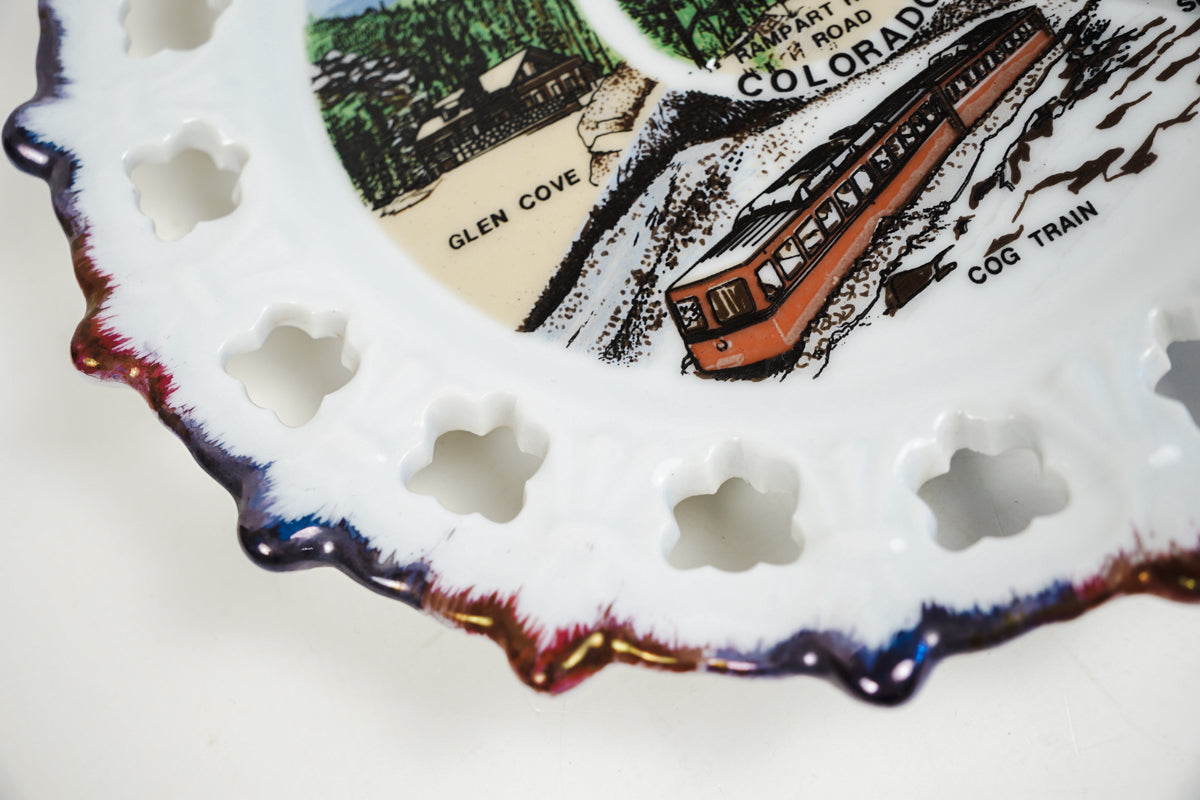 Pikes Peak Colorado Travel Souvenir Plate Cut Out Scalloped Edges 8in