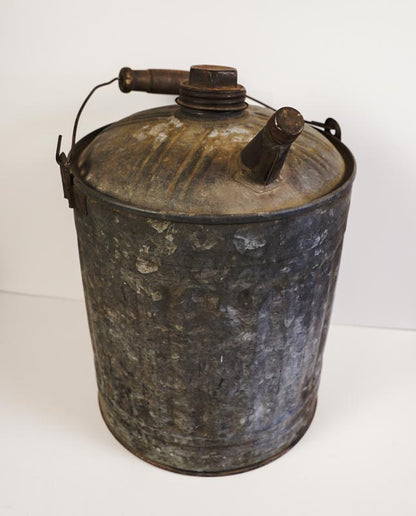 Vtg 1 Gallon Primitive Rustic Farm Gas Oil Kerosene Can Galvanized Metal