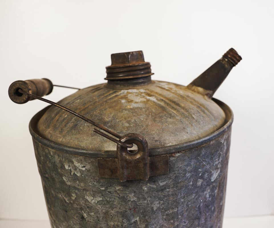 Vtg 1 Gallon Primitive Rustic Farm Gas Oil Kerosene Can Galvanized Metal