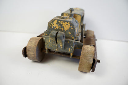 Vintage Hubley Faded Yellow Diesel Front End Loader Bulldozer Worn & Faded