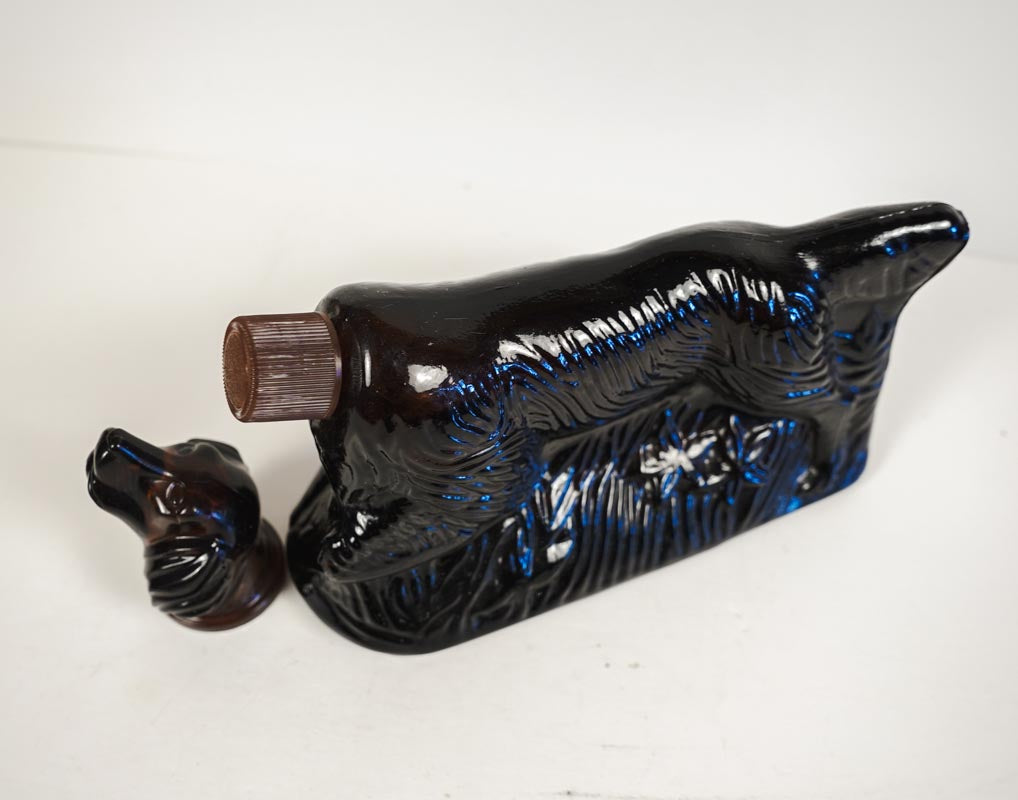 Avon "At Point" Deep Woods After Shave Hunting Dog Decanter- Empty