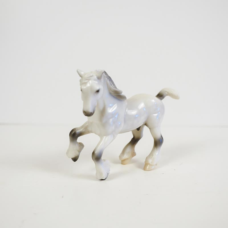 Breyer Stablemate Light Gray Clydesdale Horse Glossy Grey Dapple