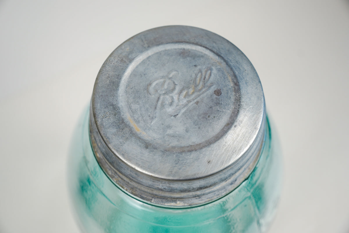 Vtg Atlas Strong Shoulder Blue Mason Canning Jar 64oz Half-Gallon Ball Zinc Lid