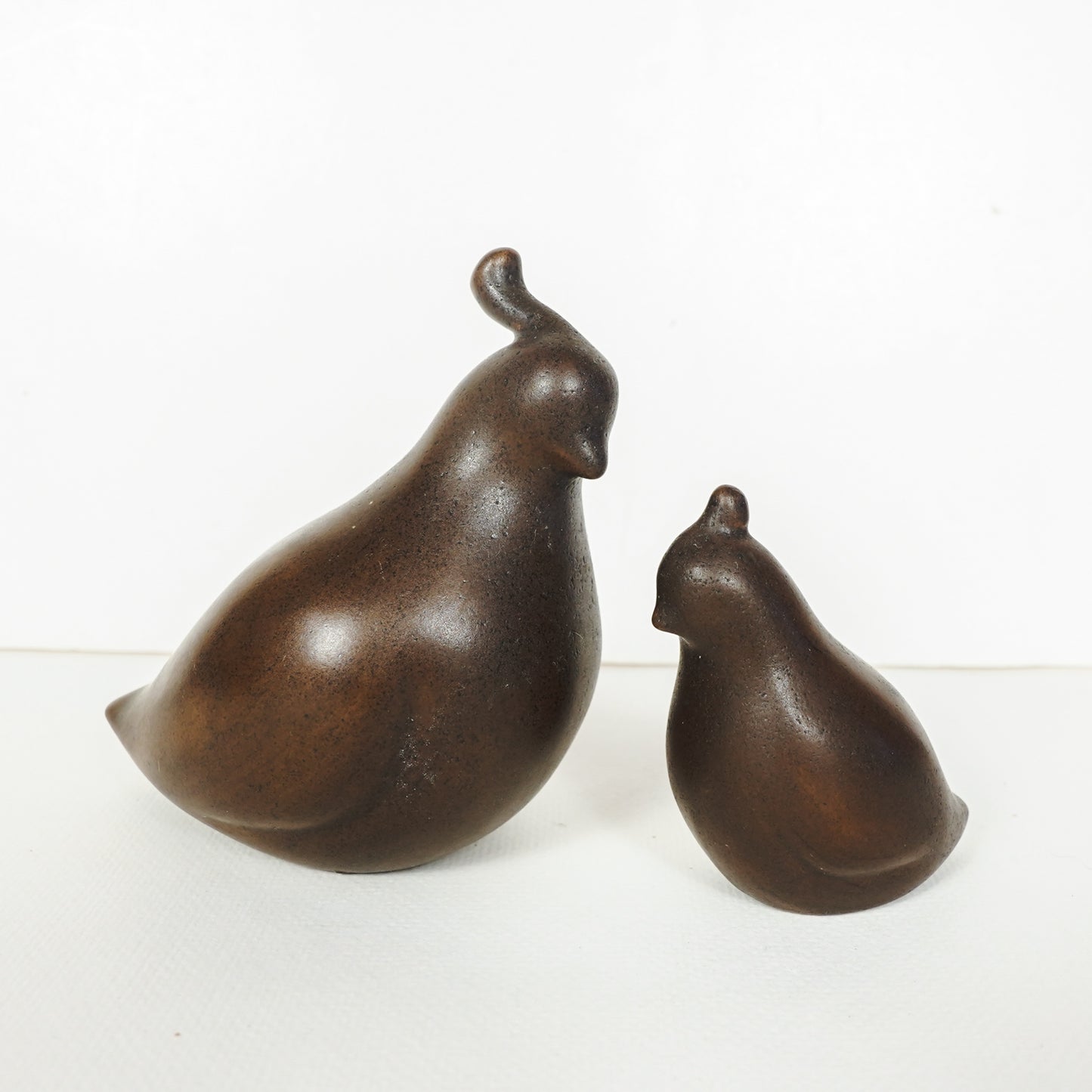 Duncan Modern MCM Set Of 2 Ceramic Mold Brown Quail Figurines Pottery Hen & Chick