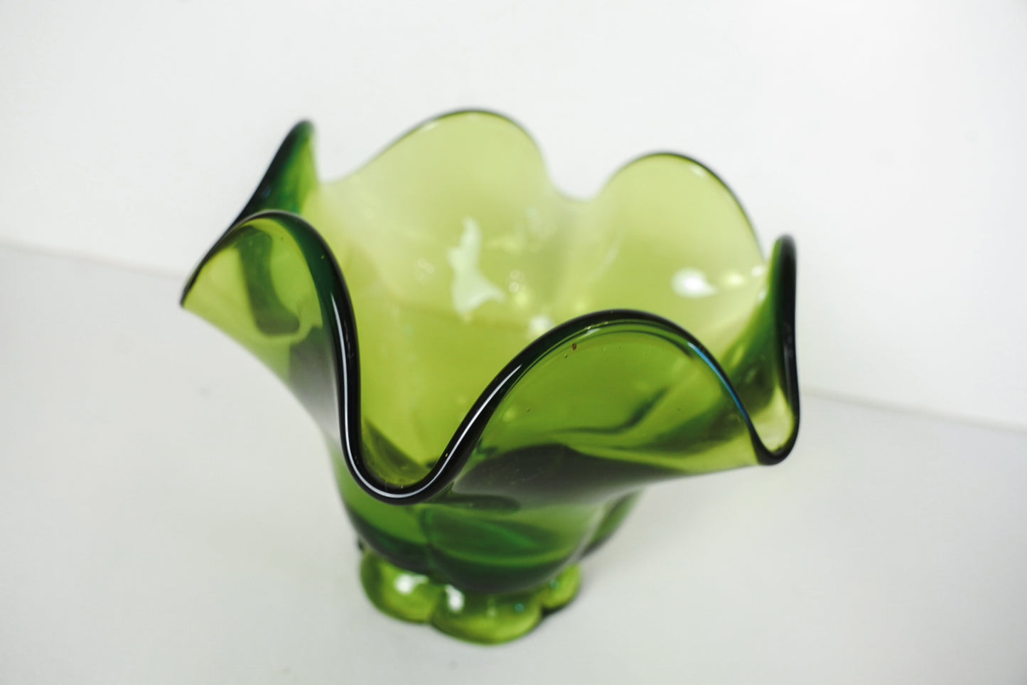 Vintage MCM Green Glass Pedestal Dish Bowl 4in With Ruffled Edges