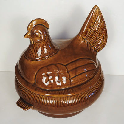 Vintage 1960s Hull California Pottery CF37 Hen On Nest Covered Casserole Dish