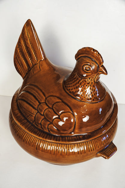 Vintage 1960s Hull California Pottery CF37 Hen On Nest Covered Casserole Dish