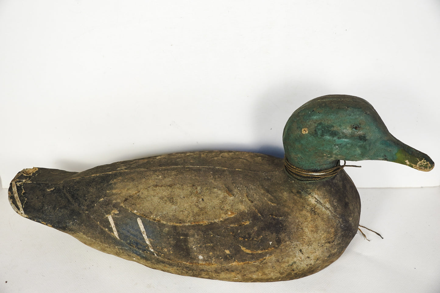 Vintage Victor Veri-Lite Duck Hunting Decoy Animal Trap Co LItitz PA Glass Eye