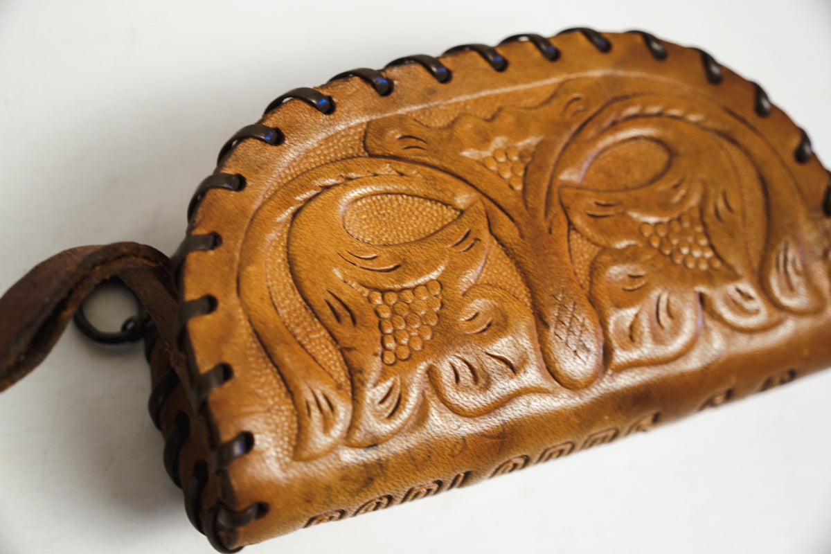 Leather Hand Tooled Badlands, SD Souvenir Coin Purse Zippered