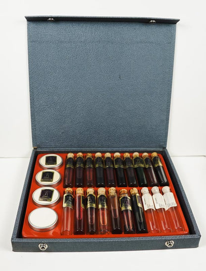 Vintage Archer Tractor Oil & Grease Salesman Sample Oil Bottles Test Kit in Case