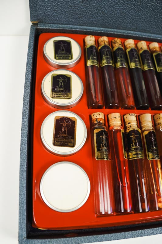 Vintage Archer Tractor Oil & Grease Salesman Sample Oil Bottles Test Kit in Case