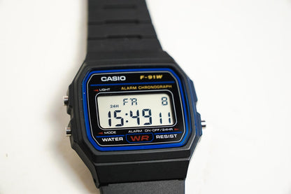 Casio F-91W Mens Watch Digital Chronograph Black Resin Date Alarm Backlight WR