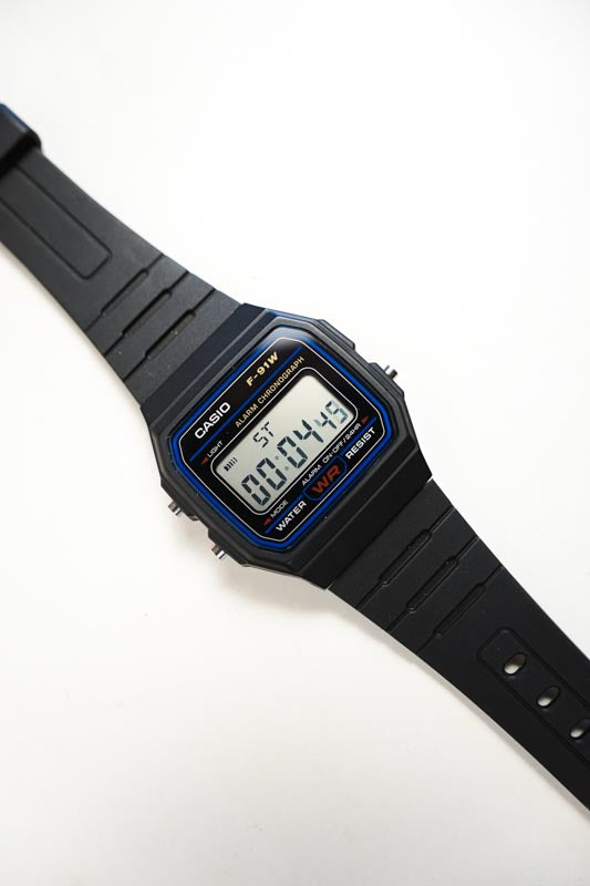 Casio F-91W Mens Watch Digital Chronograph Black Resin Date Alarm Backlight WR