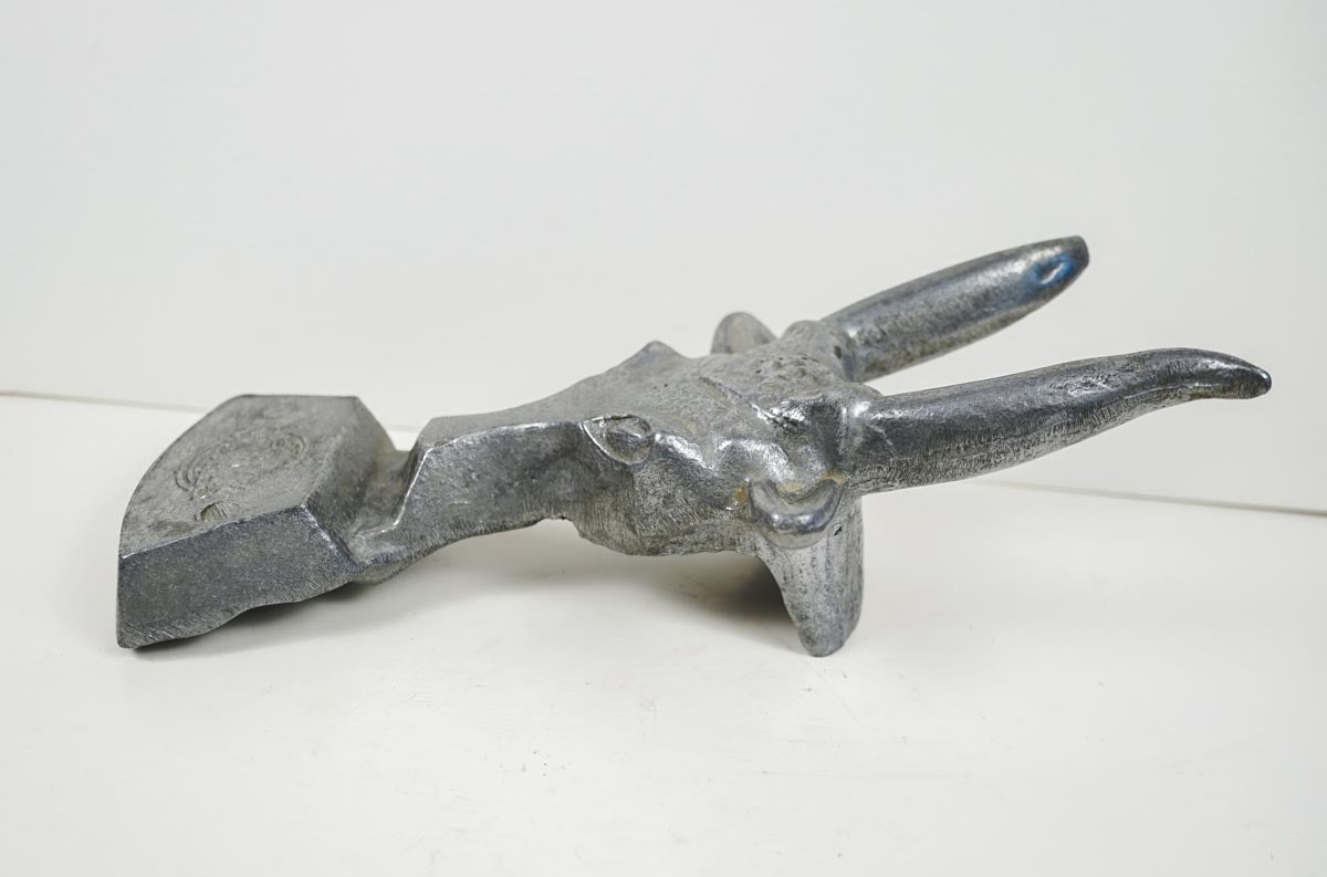 Vintage Cast Metal Hecho en Mexico Bull Head Boot Scraper Horn Tip Chipped